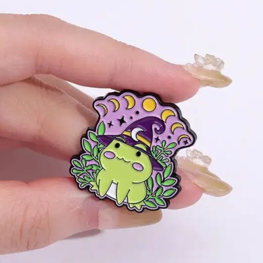 $2 FROG WITCH ENAMEL METAL PIN/BROOCH. NEW. $2 WITH ANY $10 ORDER OR MORE - Picture 4 of 16